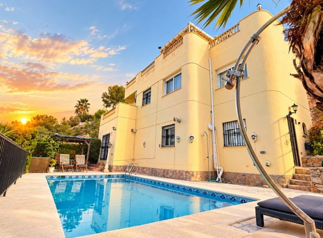 Villa - Wederverkoop - Orihuela - Villamartin