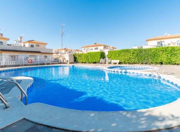 Villa - Wederverkoop - Playa Flamenca - iria