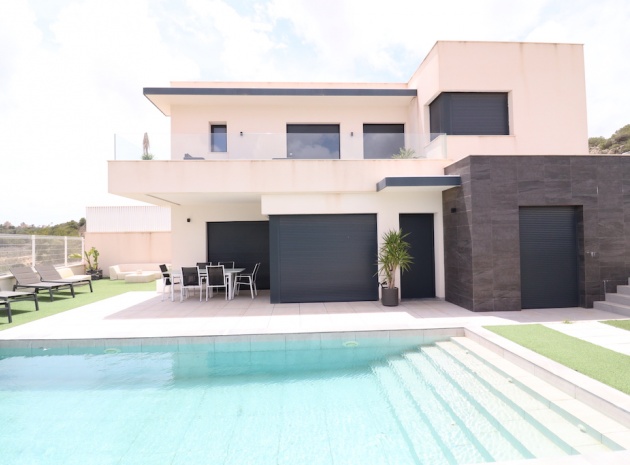 Villa - Wederverkoop - San Miguel de Salinas - ESMA-41949