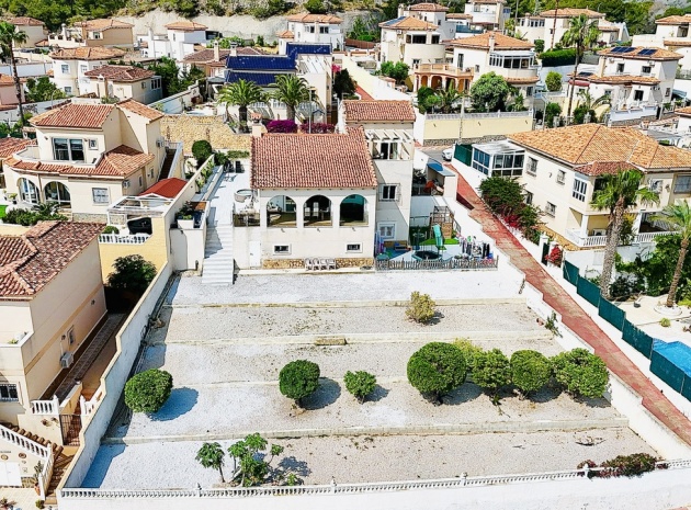 Villa - Wederverkoop - San Miguel de Salinas - las comunicaciones