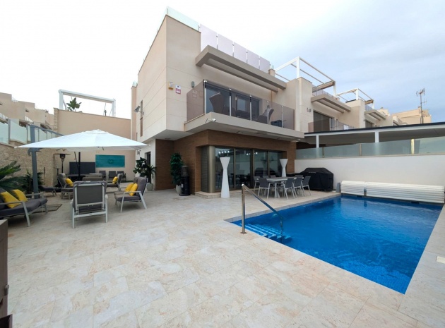 Villa - Wederverkoop - Villamartin - ESMA-87863