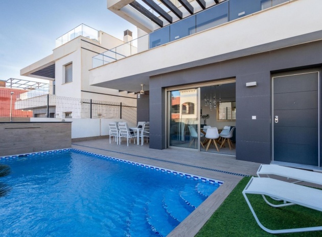 Villa - Wederverkoop - Villamartin - PAU 26