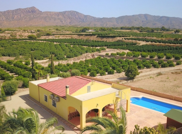 Villa - Wiederverkauf - Albatera - Albatera Centro