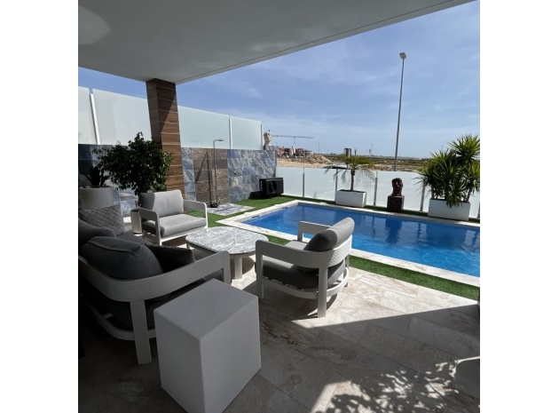 Villa - Wiederverkauf - Benidorm - Urb Entre Naranjos
