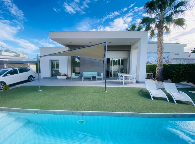 Villa - Wiederverkauf - Benijofar - CSP-40517