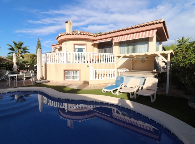 Villa - Wiederverkauf - Benijofar - ESVIN-59274