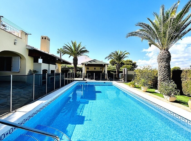 Villa - Wiederverkauf - Cabo Roig - Cabo Roig