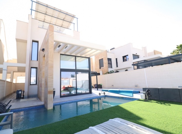Villa - Wiederverkauf - Cabo Roig - Cabo Roig