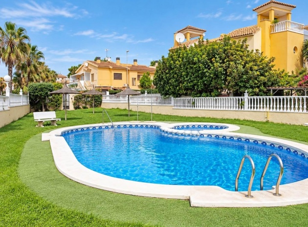 Villa - Wiederverkauf - Cabo Roig - Costa Blanca South