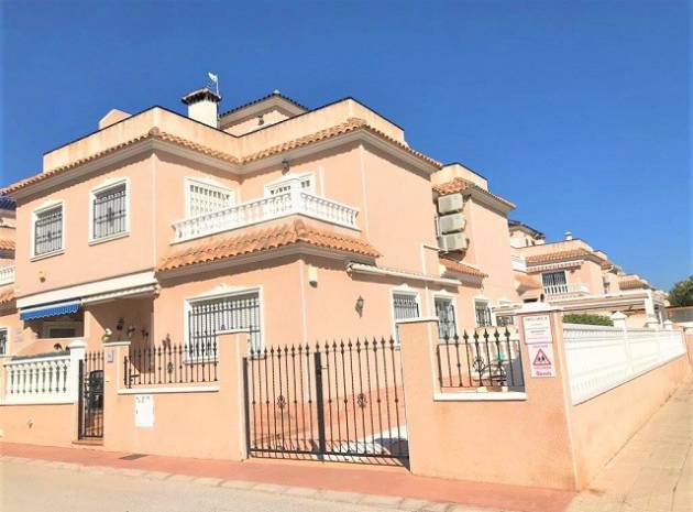 Villa - Wiederverkauf - Cabo Roig - Costa Blanca South