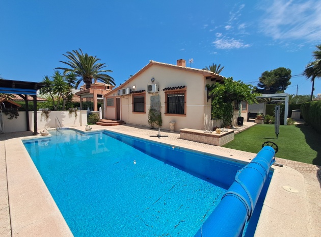 Villa - Wiederverkauf - Cabo Roig - ESMA-56286