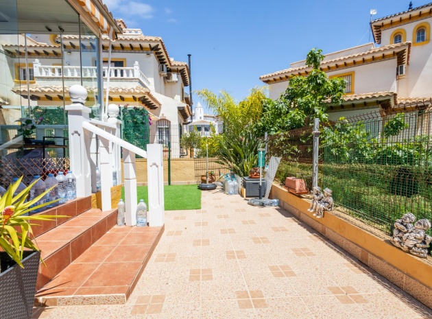 Villa - Wiederverkauf - Cabo Roig - ESMA-96172