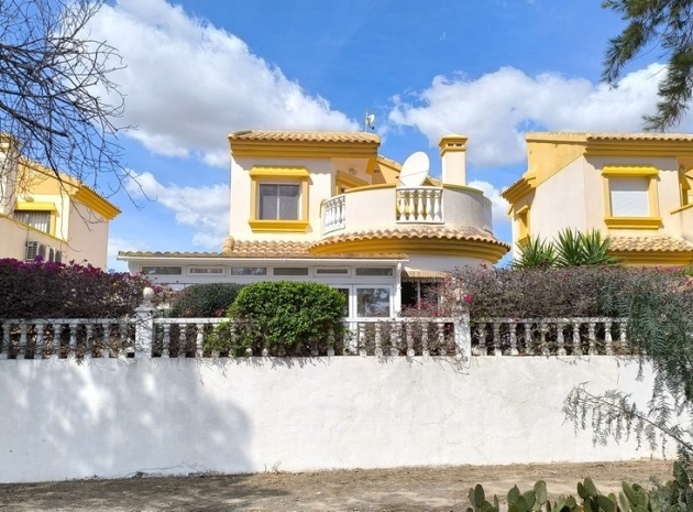 Villa - Wiederverkauf - Guardamar del Segura - El Raso