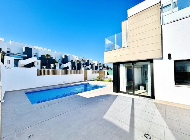 Villa - Wiederverkauf - Guardamar del Segura - Urbanización El Raso