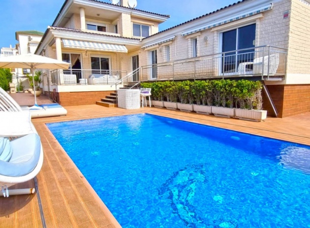 Villa - Wiederverkauf - La Mata - ESMA-45923