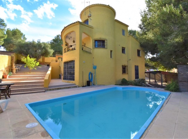 Villa - Wiederverkauf - Orihuela Costa - Villamartin