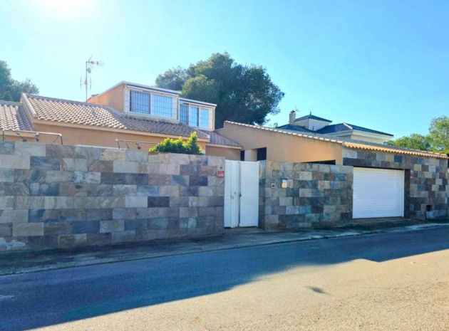 Villa - Wiederverkauf - Orihuela - CSP-13844