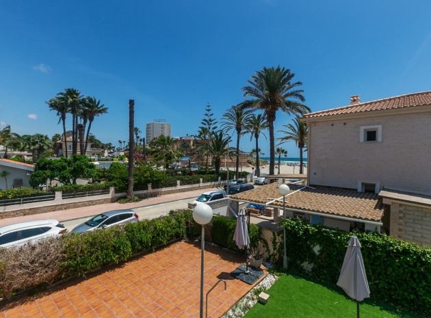 Villa - Wiederverkauf - Orihuela - Orihuela Costa