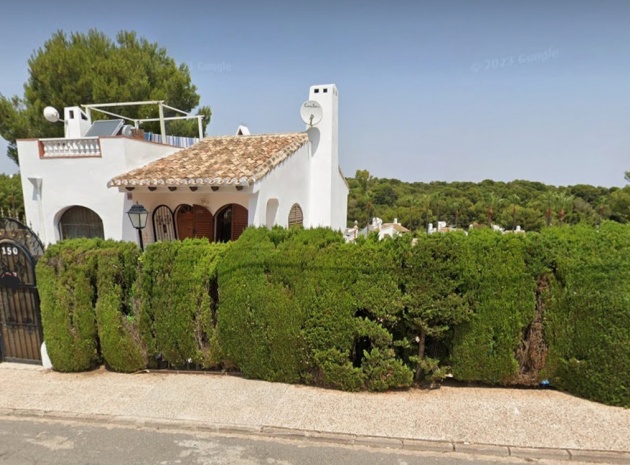 Villa - Wiederverkauf - Orihuela - Villamartin