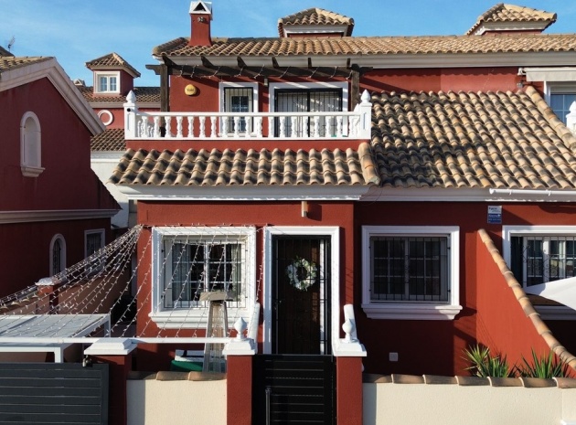 Villa - Wiederverkauf - Orihuela - Villamartin