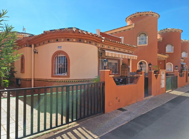 Villa - Wiederverkauf - Playa Flamenca - ESMA-61457