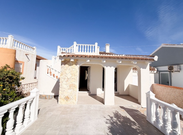Villa - Wiederverkauf - Playa Flamenca - Urb Horizonte