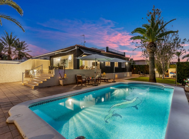 Villa - Wiederverkauf - Punta Prima - rocio del mar