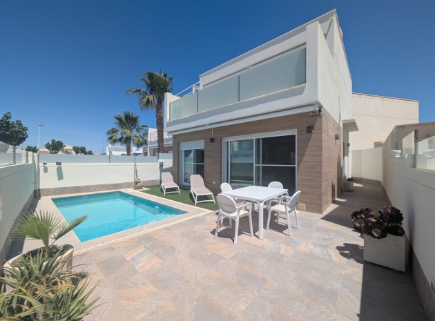 Villa - Wiederverkauf - San Pedro del Pinatar - San Pedro del Pinatar
