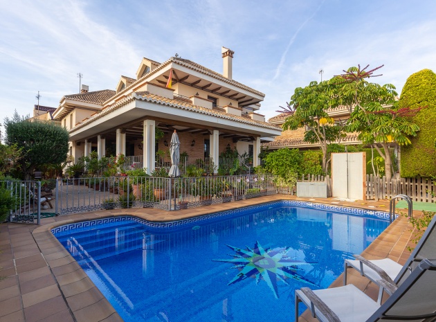 Villa - Wiederverkauf - Torrevieja - CSP-27686