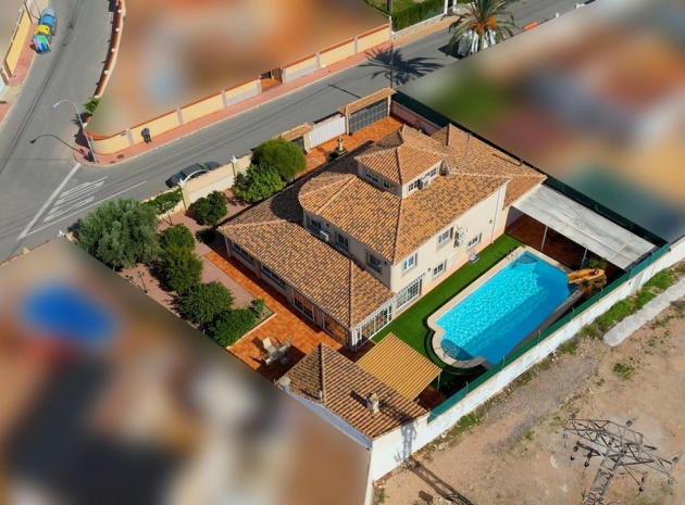 Villa - Wiederverkauf - Torrevieja - El Chaparral