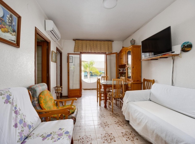 Villa - Wiederverkauf - Torrevieja - Torrevieja Centro