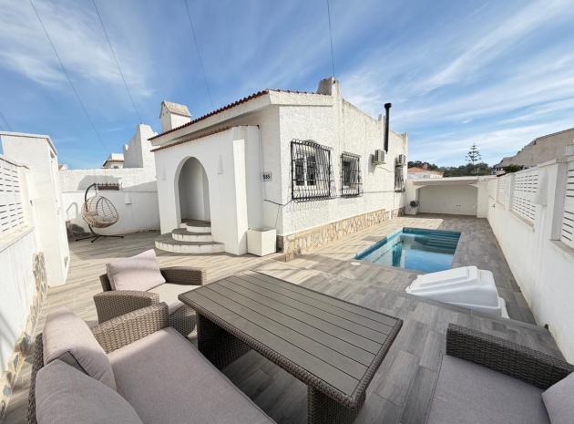 Villa - Wiederverkauf - Villamartin - blue lagoon