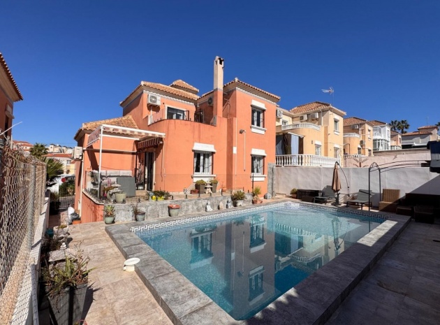 Villa - Wiederverkauf - Villamartin - El Galan