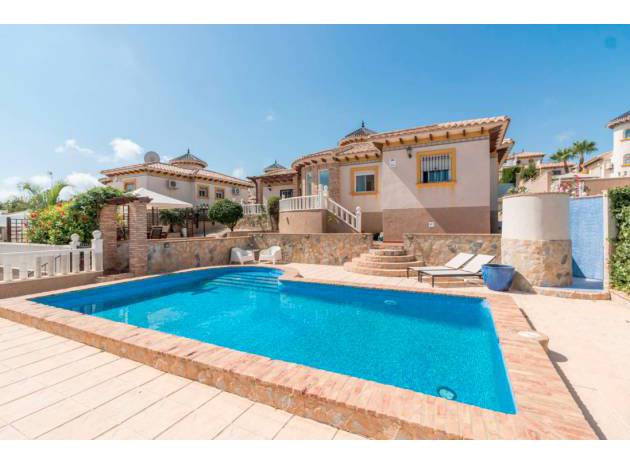 Villa - Wiederverkauf - Villamartin - ESM-0001