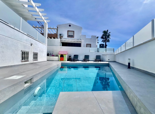 Villa - Wiederverkauf - Villamartin - las filipinas