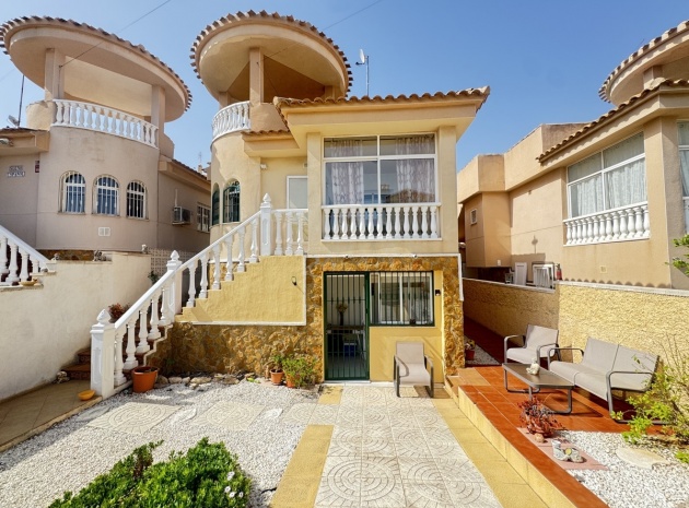 Villa - Wiederverkauf - Villamartin - Villamartin