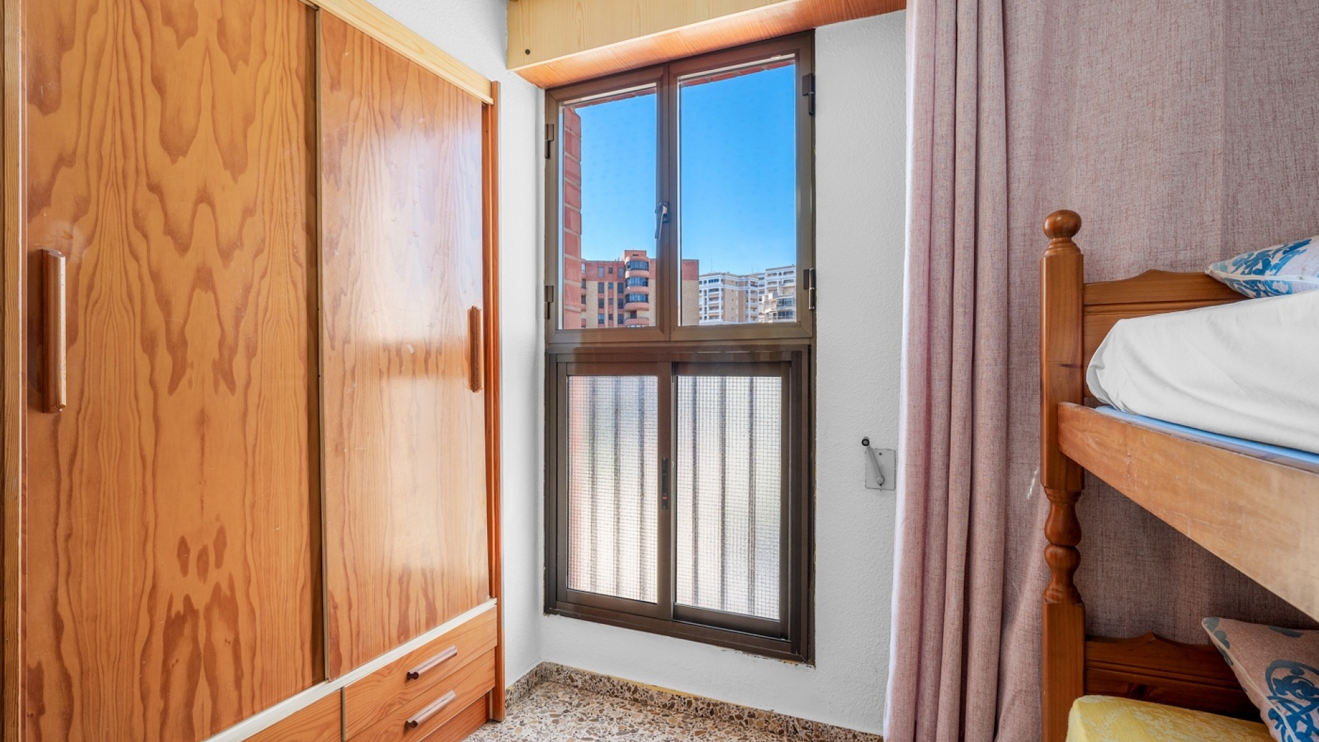 Wederverkoop - Appartement - Arenales del Sol - Segunda linea playa