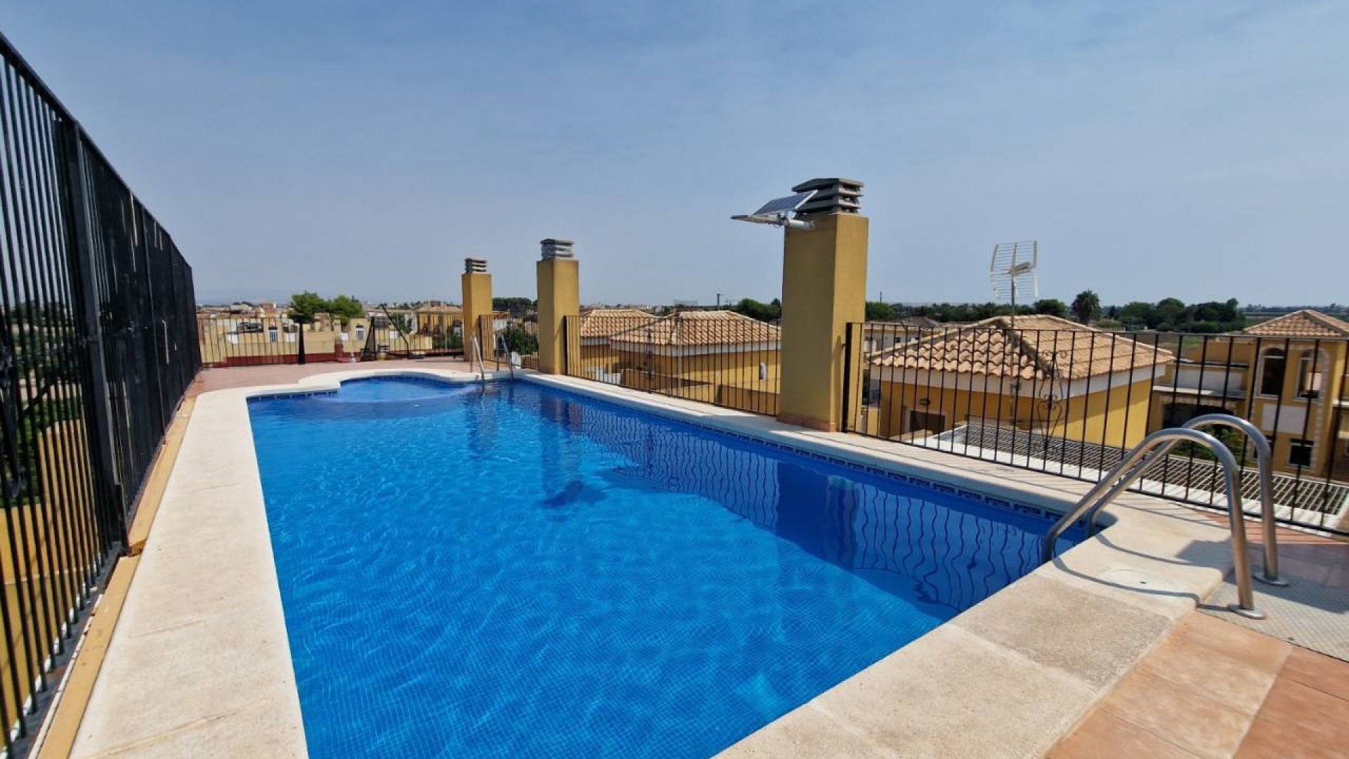 Wederverkoop - Appartement - Daya Nueva