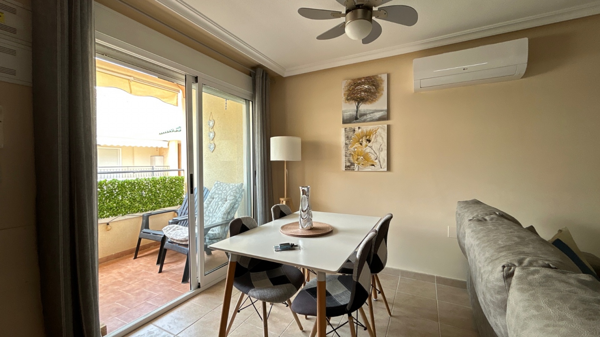 Wederverkoop - Appartement - Jacarilla - pueblo