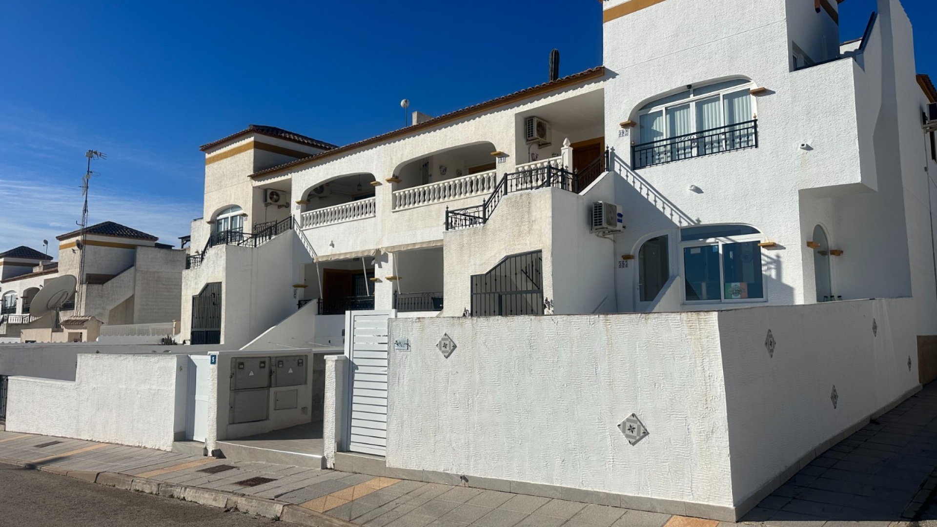 Wederverkoop - Appartement - Los Montesinos - entre naranjos