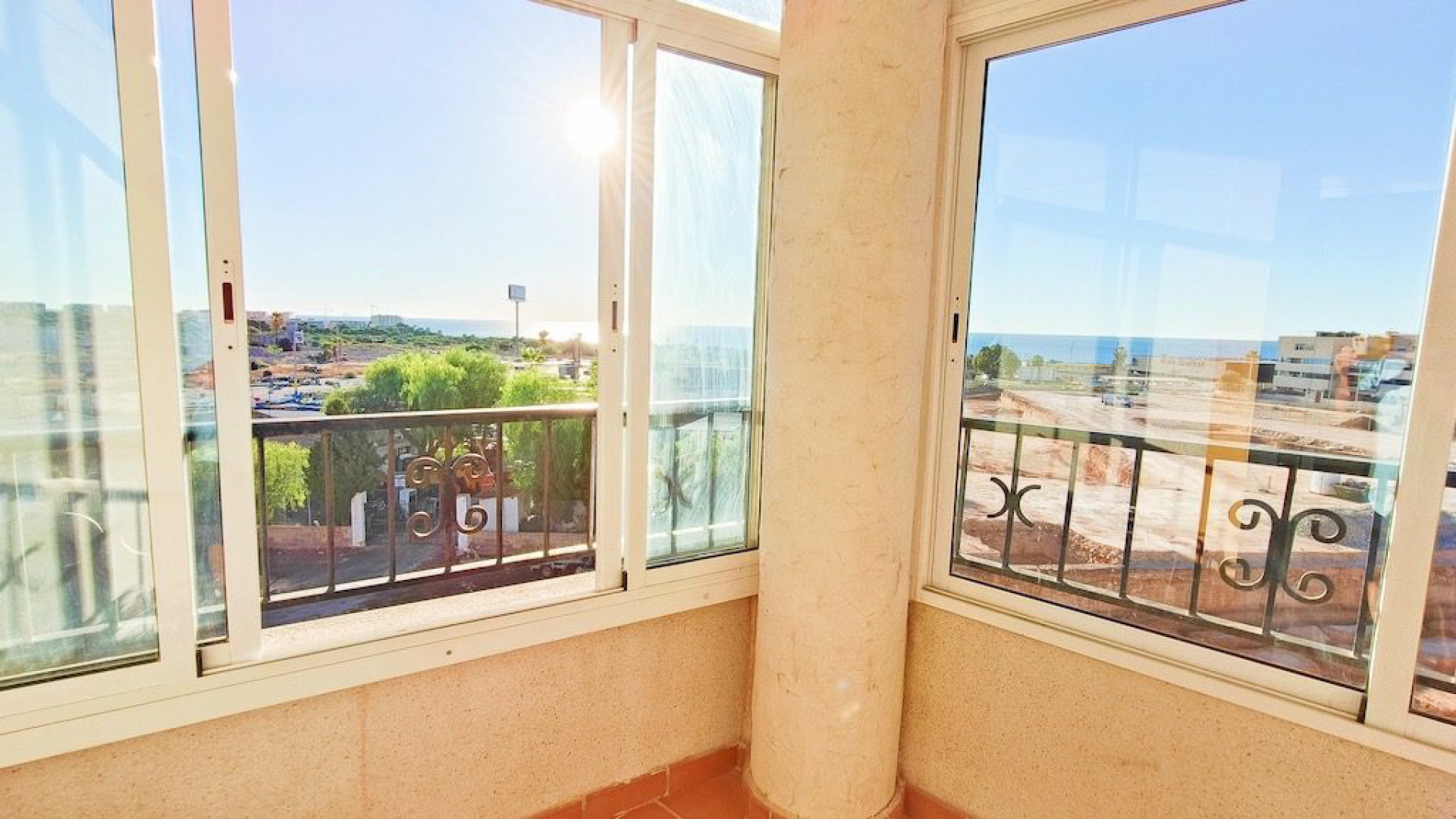 Wederverkoop - Appartement - Playa Flamenca - la mirada