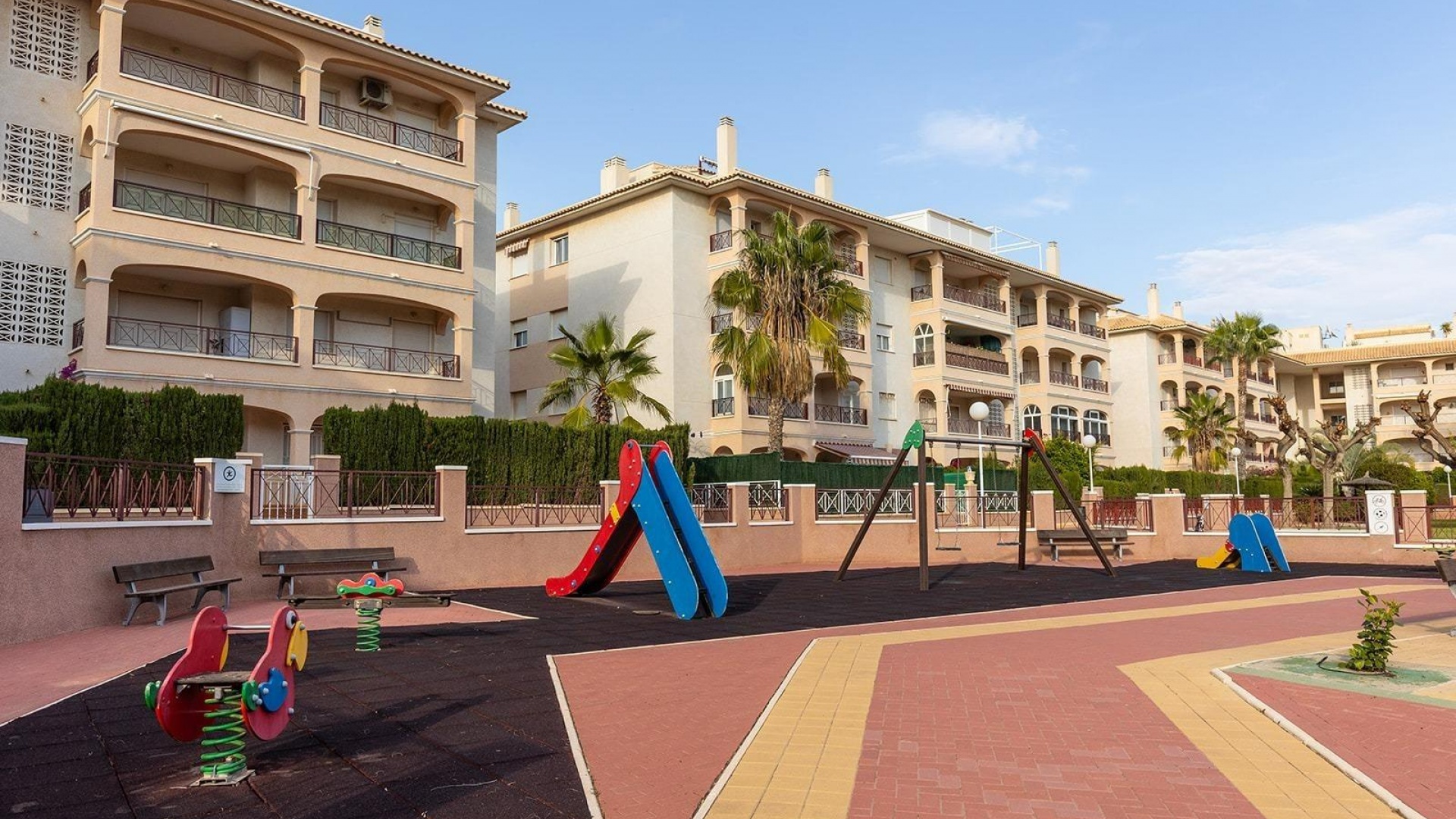 Wederverkoop - Appartement - Playa Flamenca - Laguna Golf