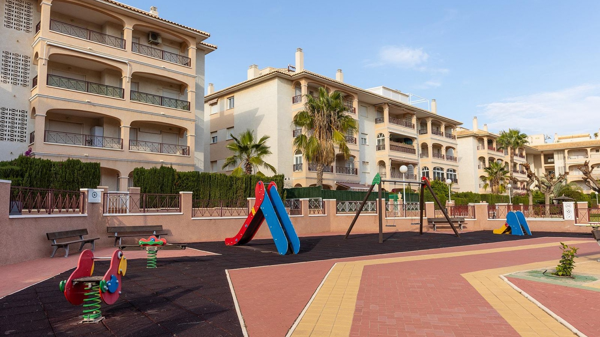 Wederverkoop - Appartement - Playa Flamenca - Laguna Golf