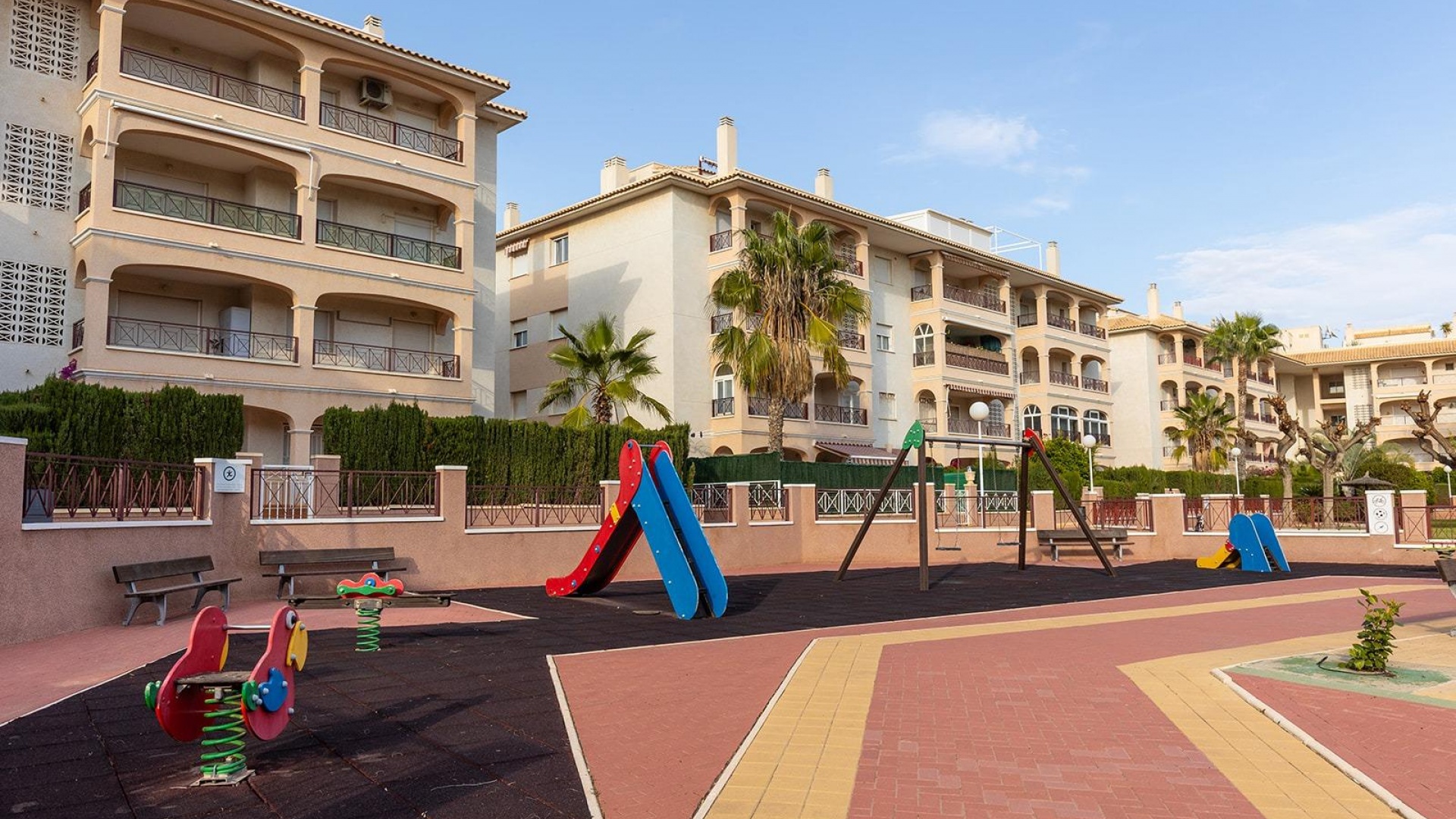 Wederverkoop - Appartement - Playa Flamenca - Laguna Golf