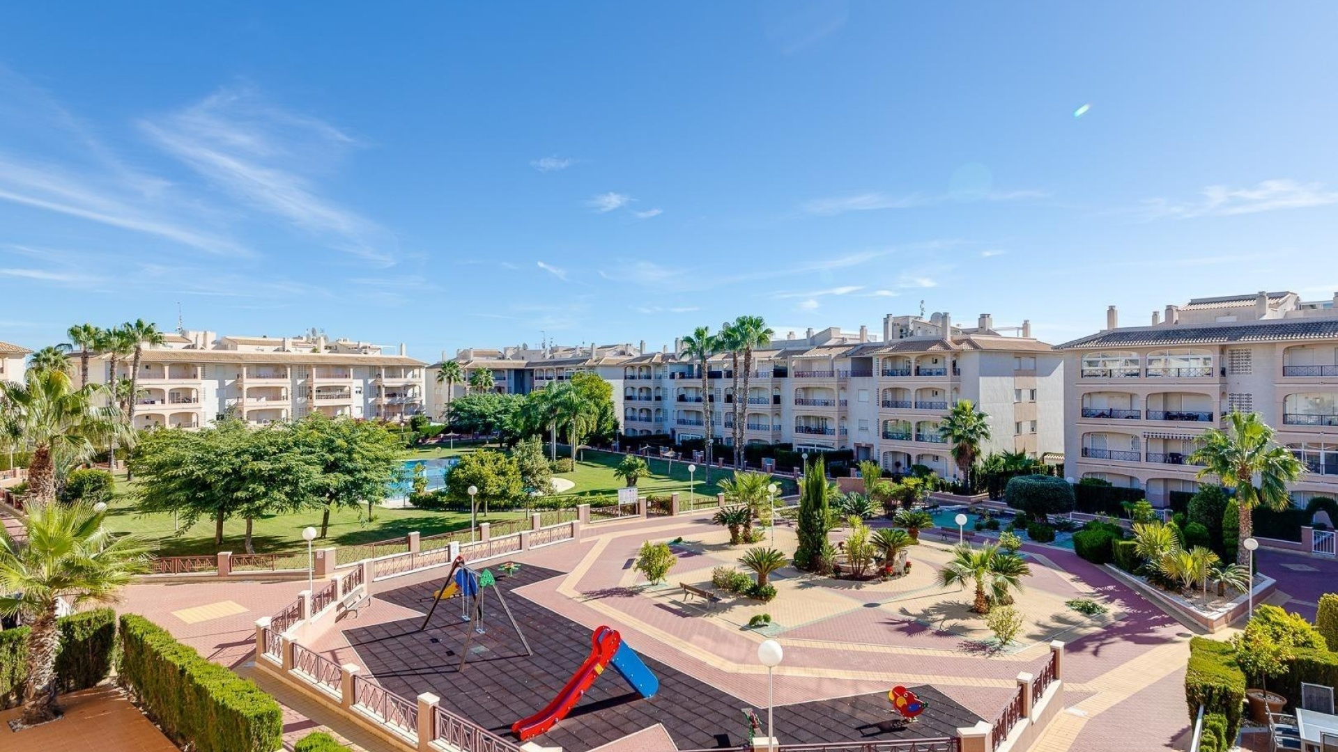 Wederverkoop - Appartement - Playa Flamenca - Laguna Golf
