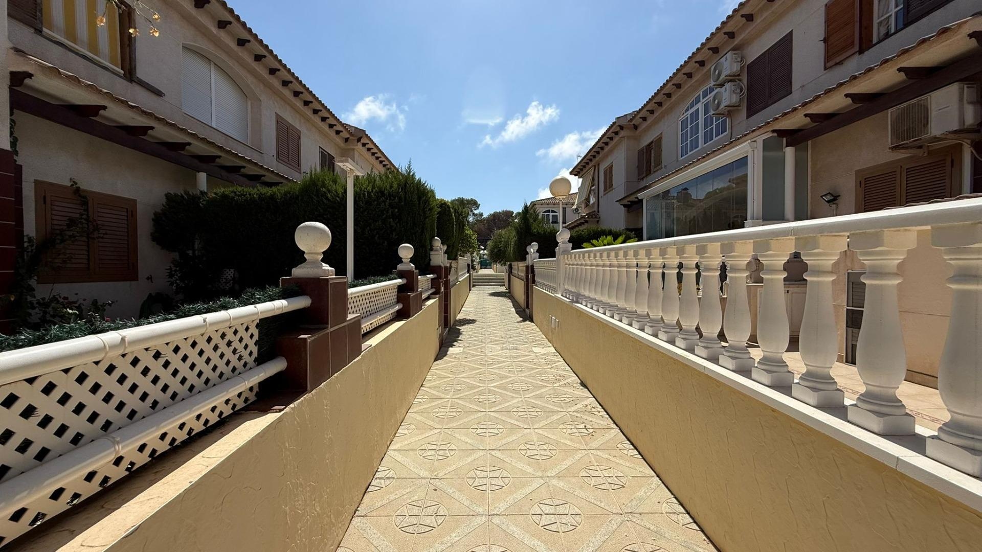 Wederverkoop - Appartement - Punta Prima - Las Barcas