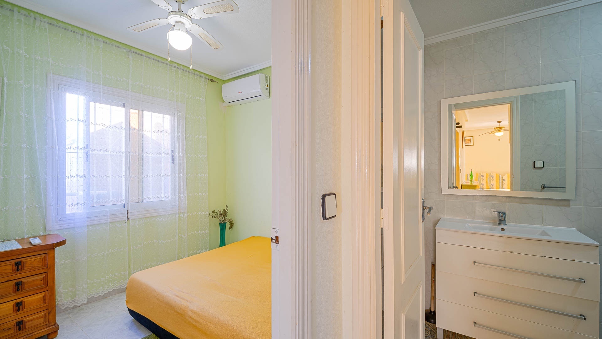 Wederverkoop - Appartement - Punta Prima - Las Barcas