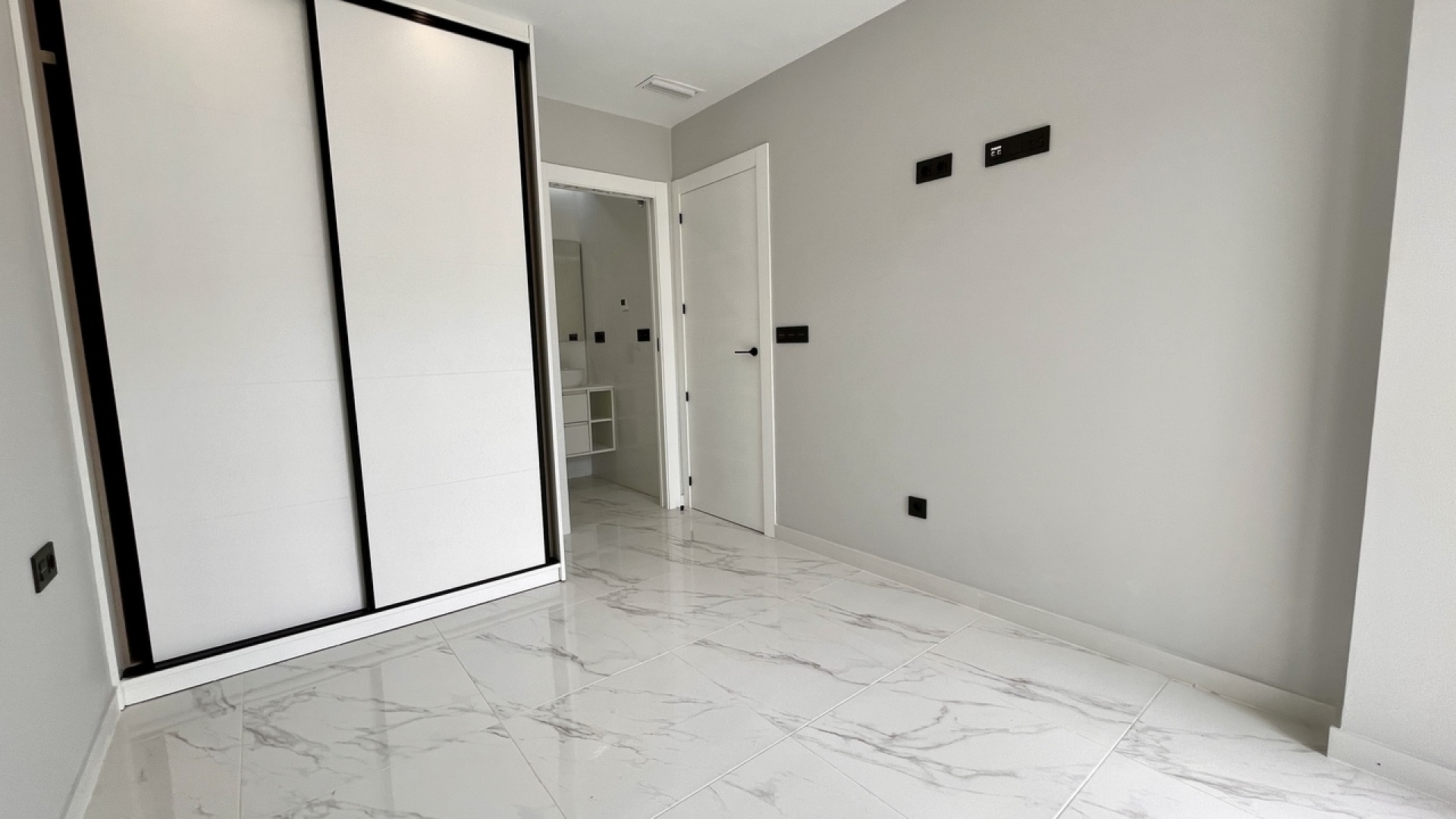 Wederverkoop - Appartement - Punta Prima - Res. Innova Beach