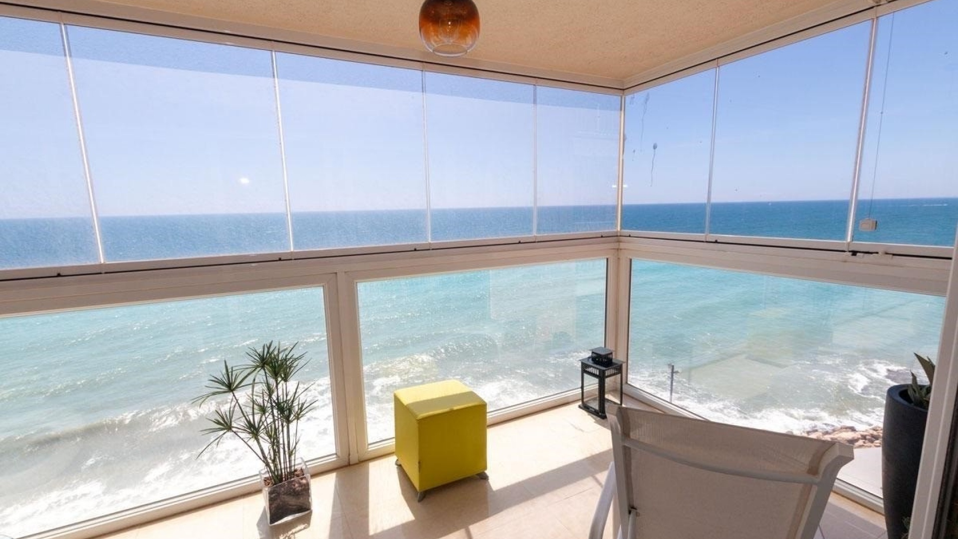 Wederverkoop - Appartement - Torrevieja - 1st line to the sea