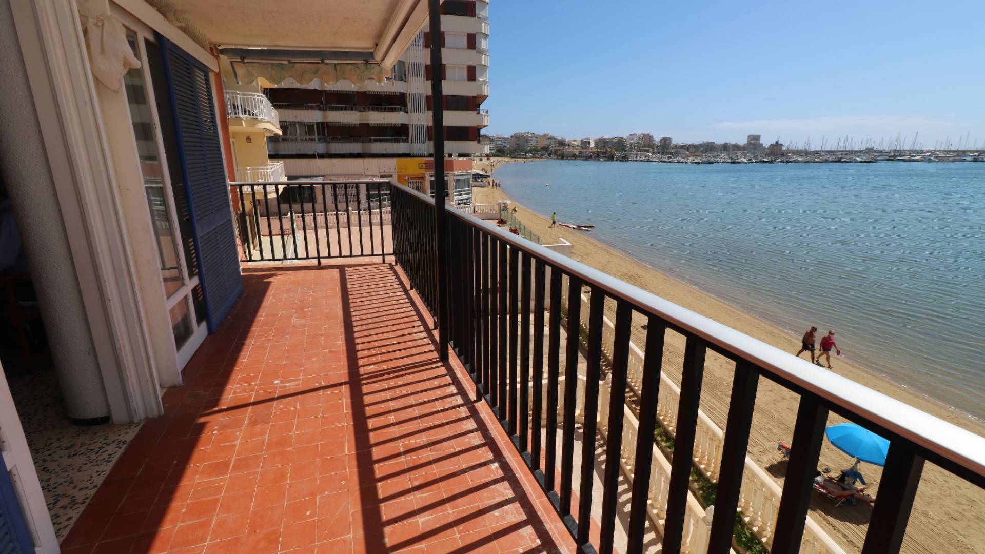 Wederverkoop - Appartement - Torrevieja - 1st line to the sea